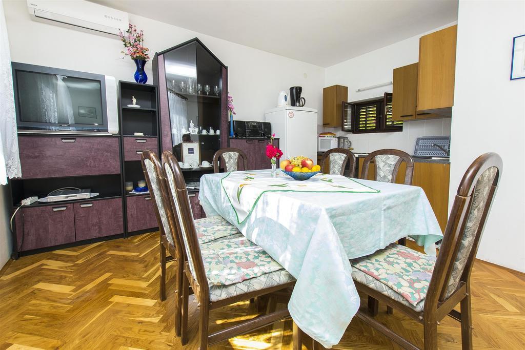 Apartment Danica Nin Kültér fotó